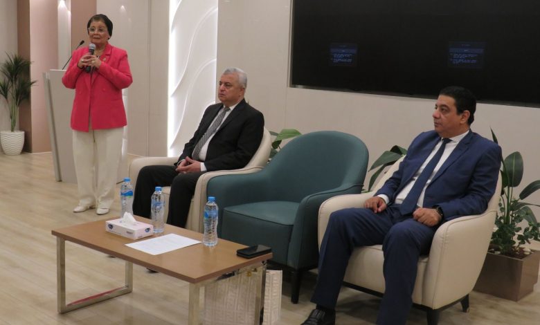 نائب وزير الصحة تشارك في ندوة تنمية الأسرة المصرية وحقوق أطفالنا