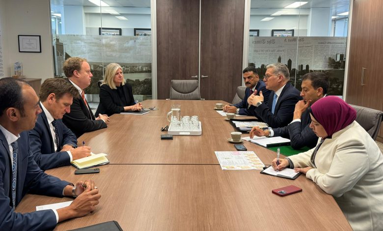 وزير البترول والثروة المعدنية يبدأ زيارة رسمية إلى بيرث الأسترالية