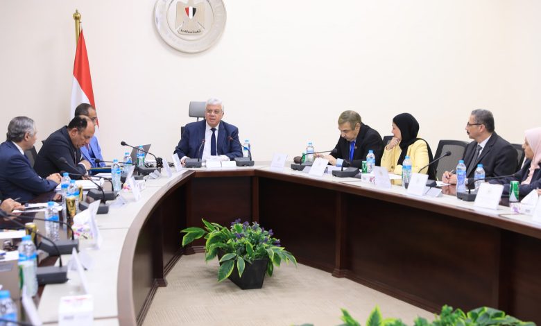 وزير التعليم العالي يترأس اجتماع مجلس صندوق الاستشارات والدراسات والبحوث الفنية والتكنولوجية