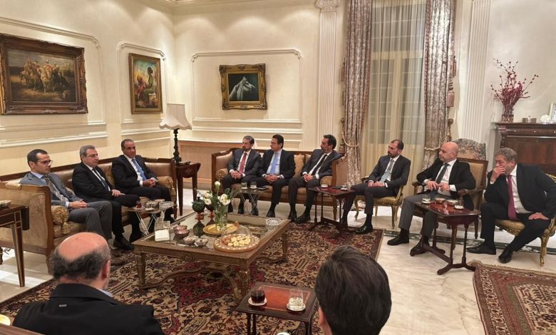 وزير الخارجية يلتقي عدداً من أعضاء مجلس النواب اللبناني في بيروت