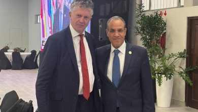 وزير الخارجية يتلقي مع مستشار الأمن القومي البريطاني