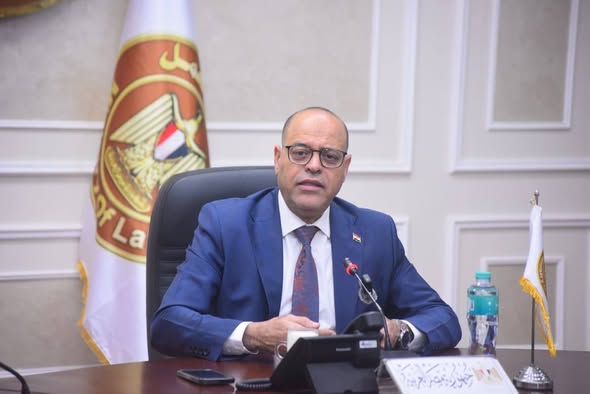 جبران يصدر قرارًا وزاريًا رقم (346) لسنة 2025 بشأن تحديد الإجازات الدينية للإخوة المسيحيين