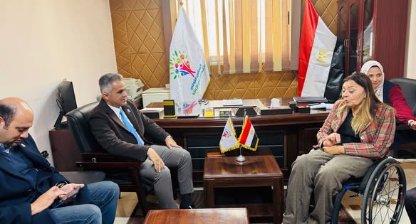 القومي للأشخاص ذوي الإعاقة وشباب القادة يبحثان إطلاق برنامج قومي لتدريب ذوي الإعاقة على البرمجة