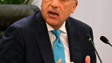 رئيس الوزراء يتابع تطورات حادث حريق سوق الخواجات بالمنصورة