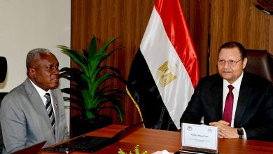 رئيس هيئة الاعتماد والرقابة الصحية يستقبل وفد وزارة الصحة بجمهورية ناميبيا