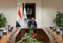 طلعت يجتمع بأعضاء لجنة صناعة الاتصالات بالجهاز القومي لتنظيم الاتصالات