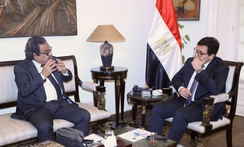هنو يبحث مع رئيس اتحاد الناشرين المصريين استعدادات الدورة الـ57 لمعرض القاهرة الدولي للكتاب