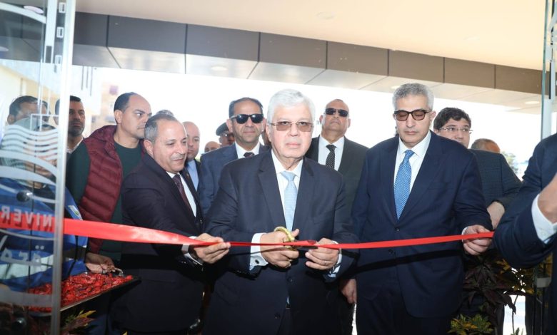وزير التعليم العالي ومحافظ بورسعيد ورئيس الجامعة يفتتحون مشروعات تعليمية وخدمية بجامعة بورسعيد