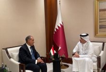 وزير الخارجية يلتقي رئيس مجلس الوزراء وزير الخارجية القطري في الدوحة