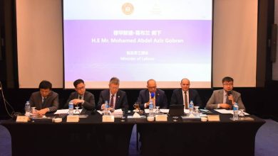 وزير العمل يفتتح ندوة توعوية حول قانون العمل الجديد.. بالتعاون مع الغرفة التجارية الصينية