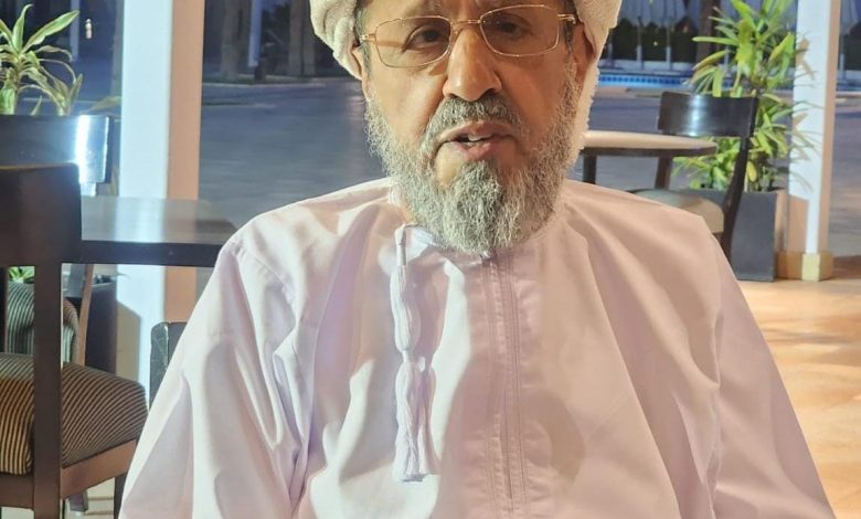 الإفتاء العُماني وصناعة الثقة: نموذج عربي في زمن الاضطراب الفكري