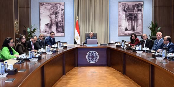رئيس الوزراء يتابع جهود فض التشابكات المالية بين عدد من الجهات الحكومية