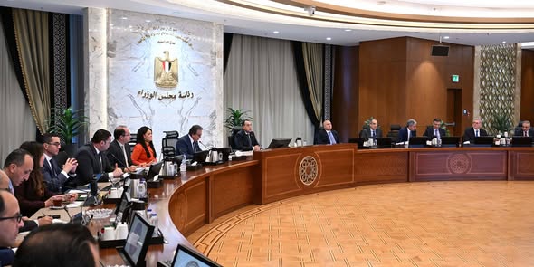 مدبولي يتابع جهود صياغة الرؤية المستقبلية للسياسات الاستثمارية المحفزة والتيسيرات في مختلف القطاعات