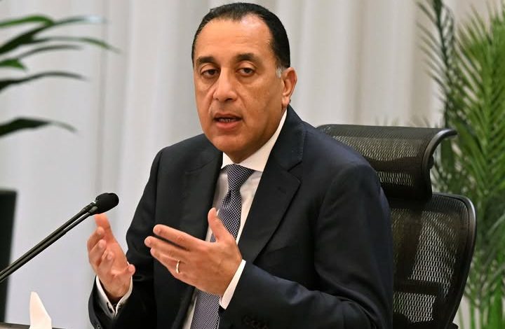 مدبولي يتفقد مشروعات المبادرة الرئاسية حياة كريمة بقرى مركز شبين القناطر بالقليوبية