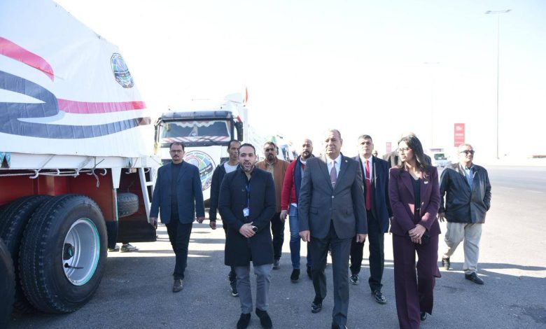 وزارة التموين ممثلة في اللجنة العامة للمساعدات الأجنبية تطلق القافلة رقم (15) من المساعدات