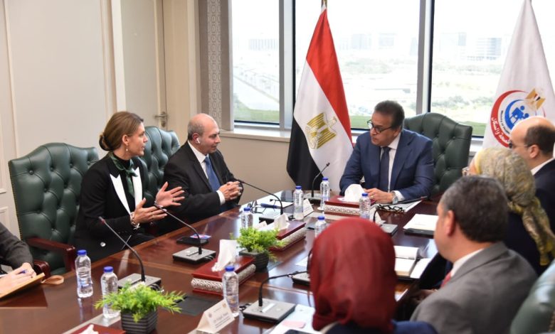 وزير الصحة يلتقي وفد شركة كلينيلاب لبحث سبل التعاون في مراقبة مياه الشرب والصرف الصحي