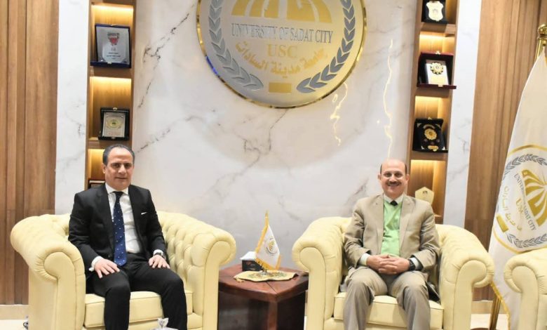 عزب يستقبل عضو مجلس الشيوخ ورئيس مجلس أمناء مدينة السادات لبحث سبل التعاون المشترك