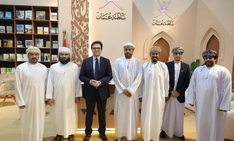 سلطنة عُمان تشارك في معرض القاهرة الدولي الـ (57) للكتاب والسفير الرحبي يشارك في الافتتاح