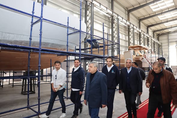 ربيع: "الفترة المُقبلة ستشهد زيادة الطاقة الإنتاجية من صناعة الوحدات البحرية والتوسع لتلبية احتياجات السوق المحلي وفتح أسواق خارجية للتصدير"