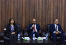 في الجامعة المصرية الصينية.. وزير العمل يُسلِّم 20 عقد عمل لذوي الهمم.. ويُطلق ندوة توعوية بشأن «قانون العمل الجديد»