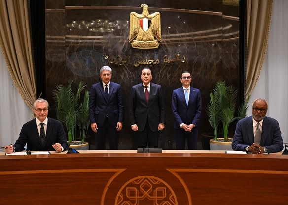 مدبولي يشهد توقيع اتفاقية مشروع "ريكسوس وريكسوس ليفينج – مركز التجارة العالمي بالقاهرة"