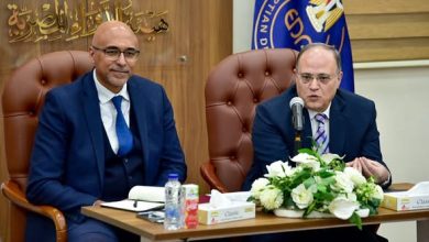 الدواء المصرية تعقد اجتماع مع ممثلي النقابة العامة والنقباء الفرعيين لتوضيح الدليل التنظيمي لنشاط تركيب المستحضرات الصيدلية