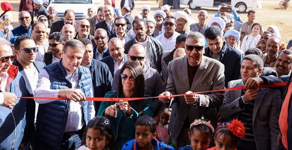 وزيرا «التخطيط» و«الزراعة» و«محافظ أسوان» و«المدير القُطري للإيفاد» يفتتحون محطة الزهراء للطاقة الشمسية لخدمة 480 فدان