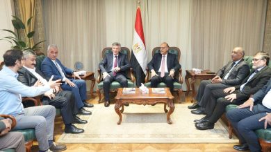 جبران يستقبل وفد نقابة العاملين بالبترول بتركيا لتعزيز التعاون والتواصل النقابي