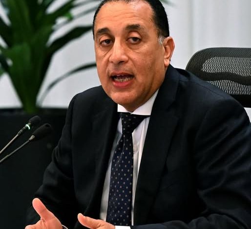 رئيس الوزراء يبدأ جولة تفقدية بعدد من المشروعات التنموية والخدمية بمحافظة المنيا