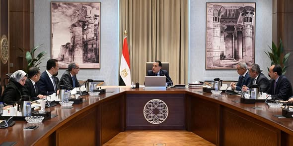 رئيس الوزراء يتابع الموقف التنفيذي لمدينة المعرفة بالعاصمة الجديدة