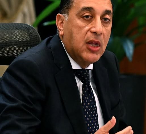 رئيس الوزراء يشهد بدء التشغيل التجاري لمحطة البحر الأحمر لتداول الحاويات رقم 1 (RSCT) بميناء السخنة