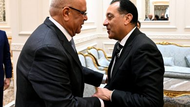 رئيس الوزراء يهنئ المستشار هشام بدوي رئيس مجلس النواب بتولي مهام منصبه