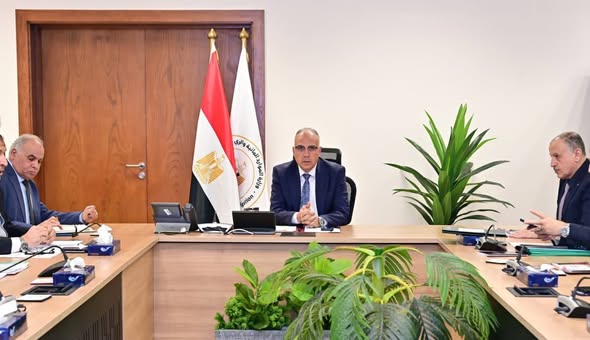 سويلم يتابع الموقف التحصيلي لمستحقات الوزارة المالية خلال النصف الأول من العام المالي ٢٠٢٥-٢٠٢٦