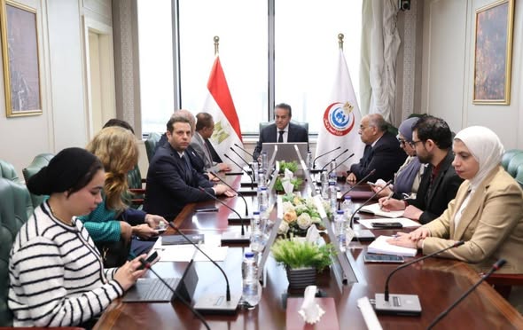 عبد الغفار يبحث مع الجهاز المصري للملكية الفكرية آليات التعاون لتعزيز الابتكار في الصناعات الطبية