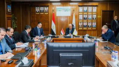 عصمت يجتمع برئيس هيئة المحطات النووية والقائمين على مشروع المحطة النووية بالضبعة بمقر الهيئة بالعباسية