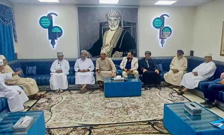 لقاء رؤساء تحرير الصحف الإلكترونية مع اللجنة الإعلامية بجمعية الصحفيين العمانية