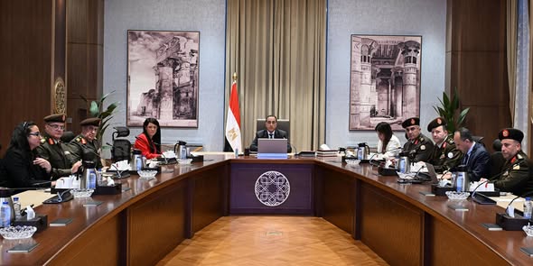مدبولي يتابع موقف المشروعات الجاري تنفيذها من خلال الهيئة الهندسية للقوات المسلحة