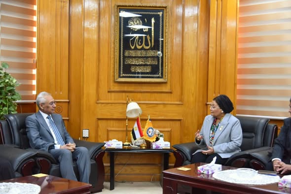 نائب وزير الصحة في المنيا جهود مكثفة لتحسين المؤشرات السكانية وتعزيز الشراكة مع المحافظة والجامعة