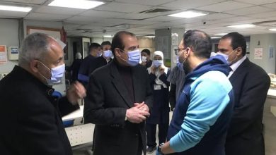 نائب وزير الصحة يتفقد منشآت طبية بالجيزة ويوجه بإحالة إدارة مستشفى إمبابة العام والمتغيبين للتحقيق
