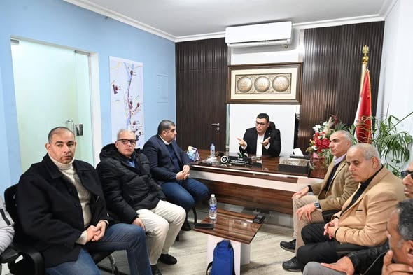 وزير الإسكان يتابع موقف تنفيذ مشروعات تطوير منطقة مثلث ماسبيرو وسور مجرى العيون وحديقة الأزبكية ونادي السلاح