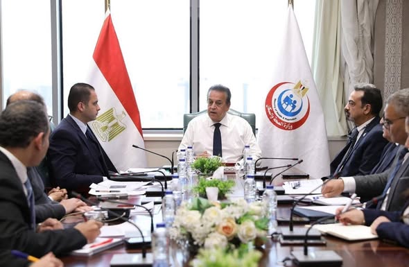وزير الصحة يبحث حوكمة نفقة الدولة والتأمين الصحي لتسريع وصول الخدمات للمرضى