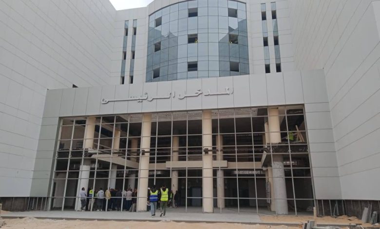 وزير الصحة يتلقى تقريرًا عن مرور ميداني على 23 مشروعًا صحيًا جاريًا في 7 محافظات