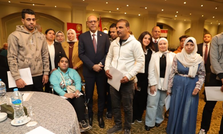وزير العمل يفتتح ندوة توعوية بالقاهرة حول أحكام تشغيل المرأة والطفل بقانون العمل الجديد