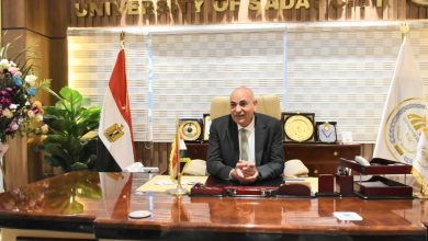 بعد صدور القرار الجمهوري.. د. ناصر عبد الباري يتسلم مهام رئاسة جامعة مدينة السادات