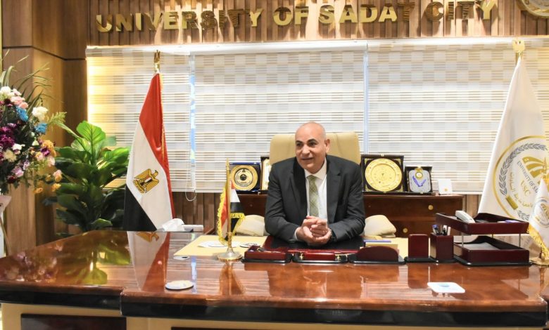 بعد صدور القرار الجمهوري.. د. ناصر عبد الباري يتسلم مهام رئاسة جامعة مدينة السادات
