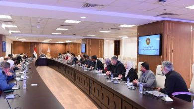 رداد يلتقي القيادات التنفيذية للوزارة في أول اجتماع منذ توليه "الحقيبة"