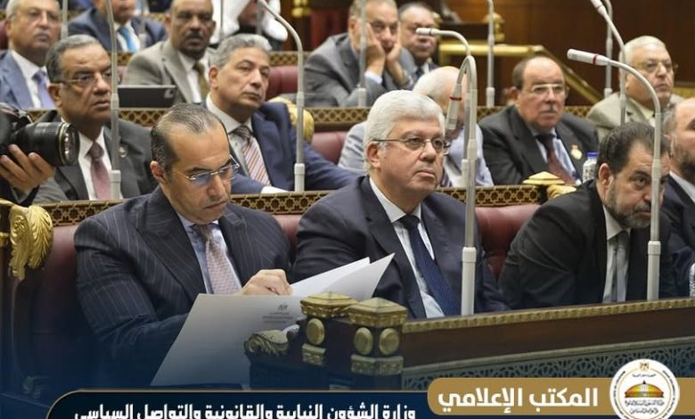 المستشار محمود فوزي: مشروع القانون لم يتضمن أي نص يتعلق بمهنة الطب بل يقتصر على تنظيم العمل بالمستشفيات الجامعية