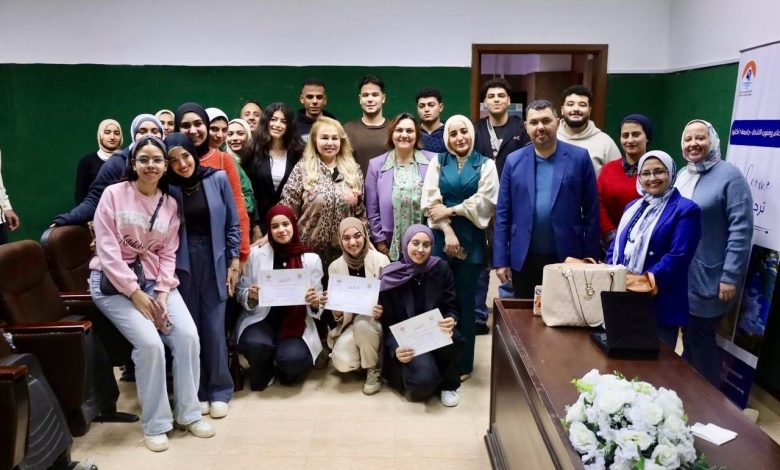 الإعلامية الكبيرة سهير شلبي في ندوة بإعلام ٦ أكتوبر