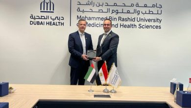 السبكي يلتقي رئيس مؤسسة الإمارات للخدمات الصحية ويجري زيارة ميدانية لجامعة محمد بن راشد للطب والعلوم الصحية