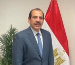 الصحة مصر تحصد جائزة نيلسون مانديلا العالمية لتعزيز الصحة 2026 والدكتور عمرو قنديل أول مصري يحصل على الجائزة